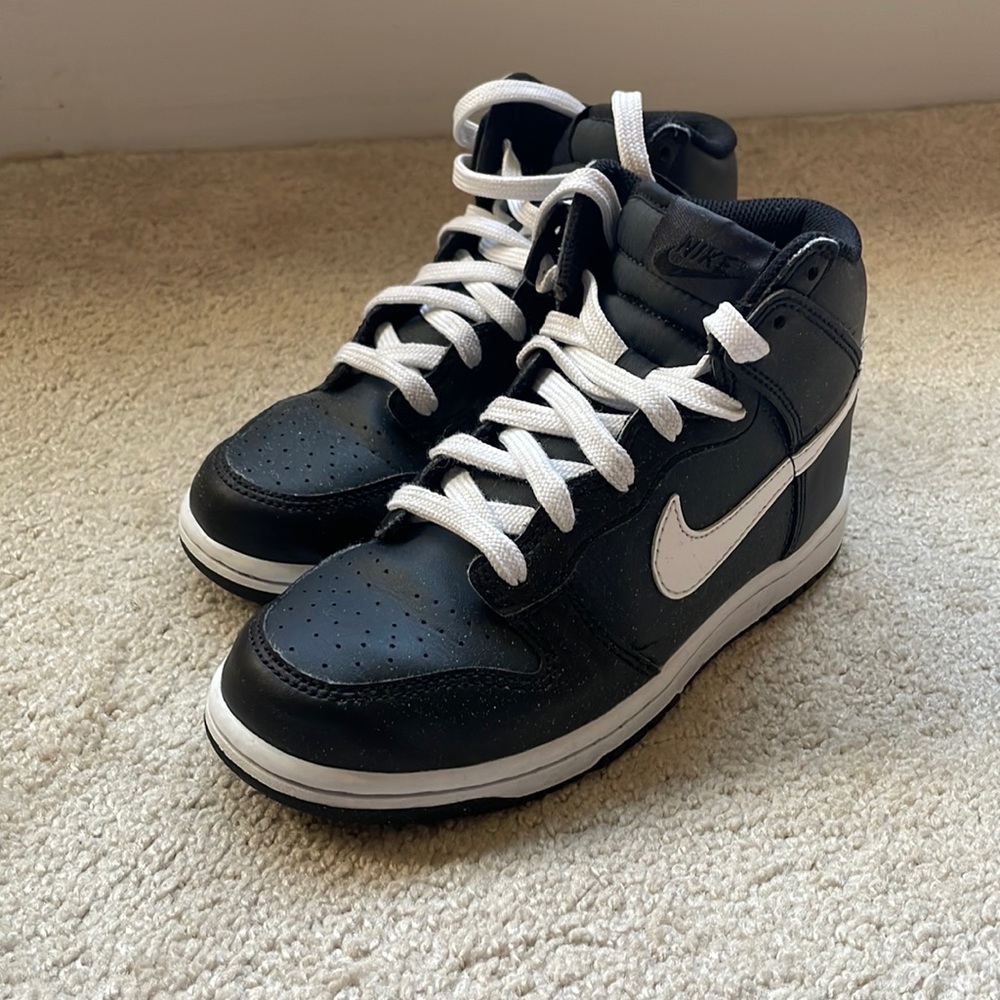 Kids high-top sneakers